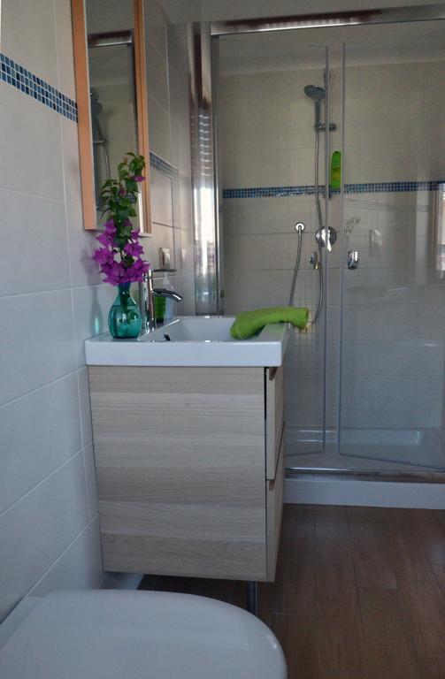 Double Room,1498664287:JPEG