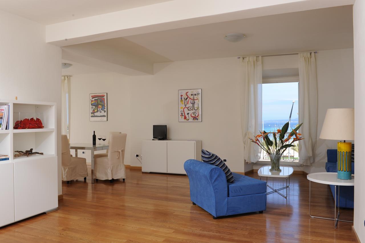 Two Connecting Rooms with Sea View